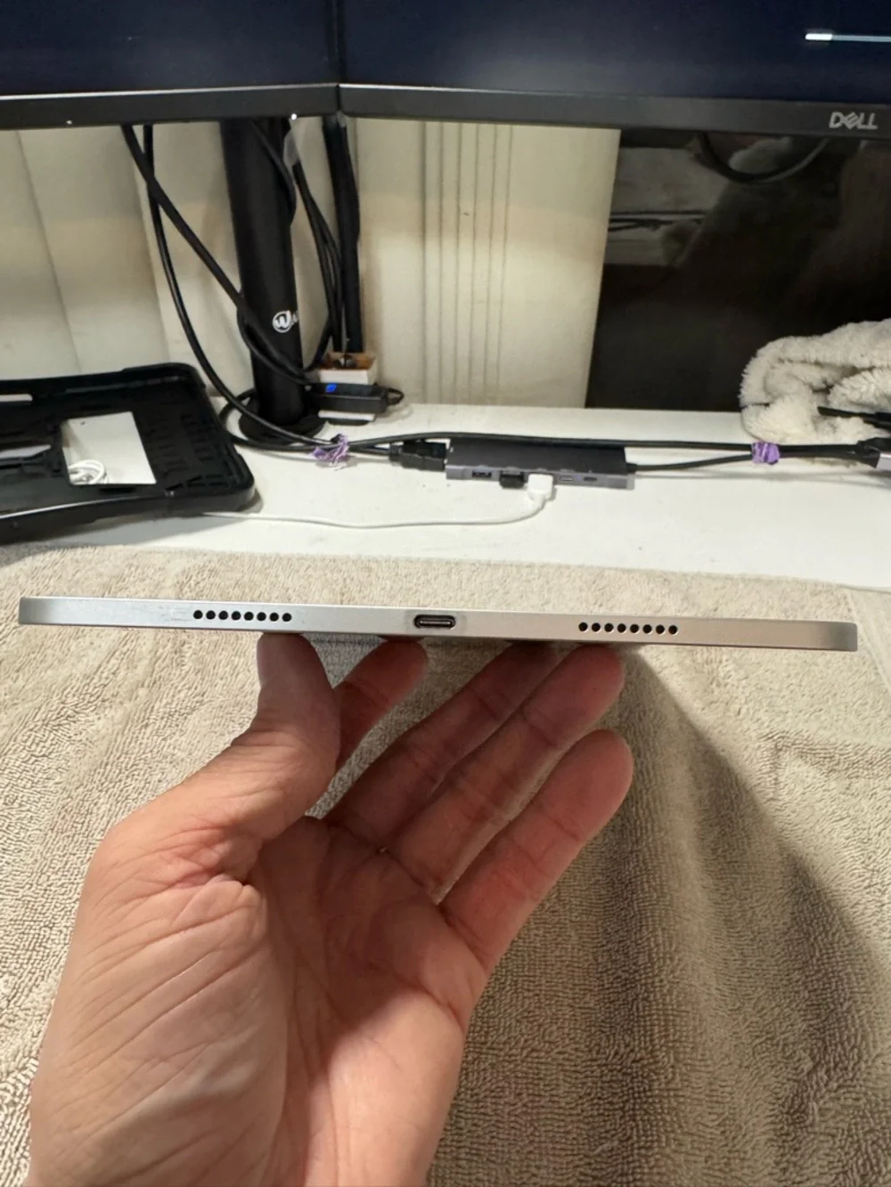 Apple iPad in Black with White Apple Pencil